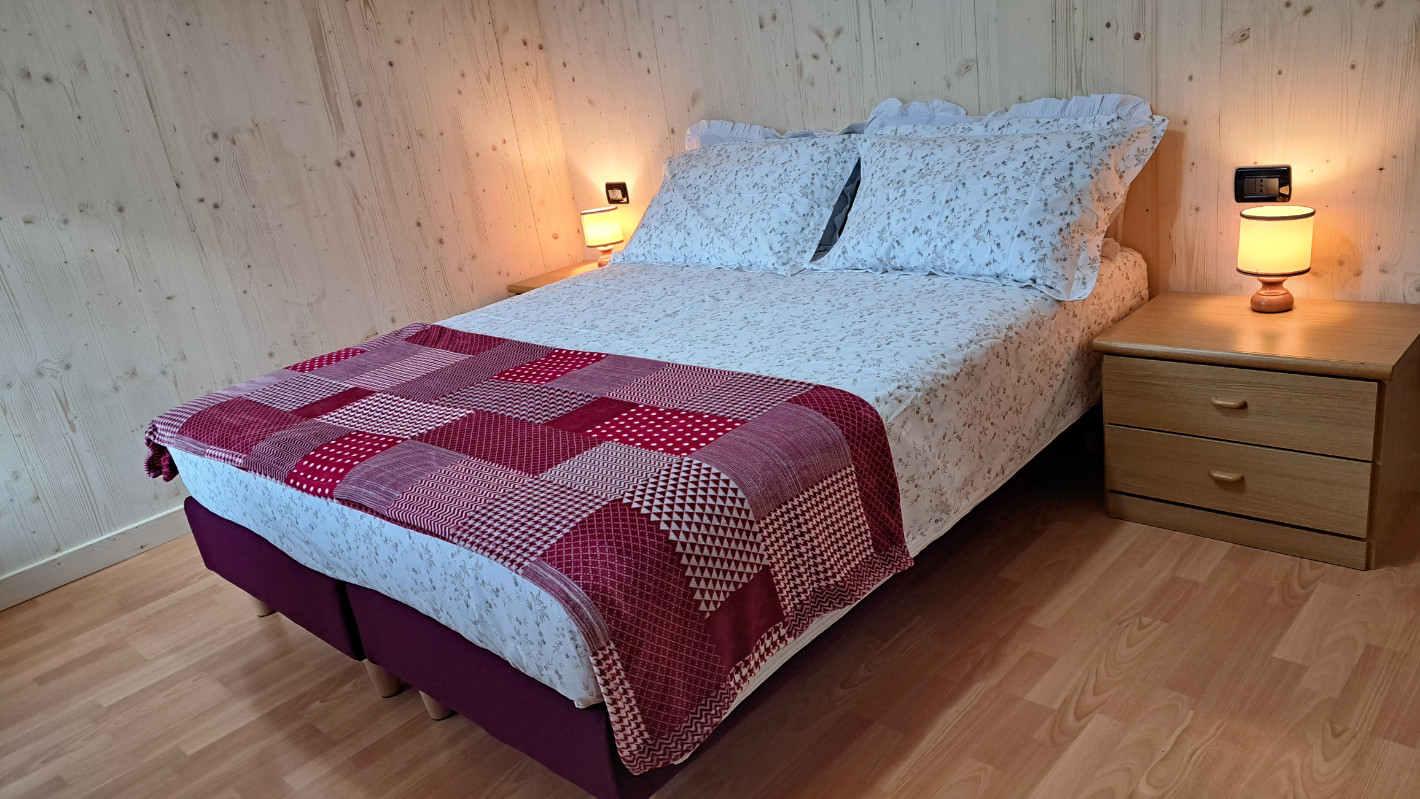 Appartamento Vacanze / Flat / Wohnung zu vermieten a Predazzo - Sergio e Edith - Via Cesare Battisti 6 - Tel: 3931123171